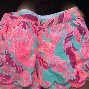 Lilly Pulitzer buttercup shorts love birds